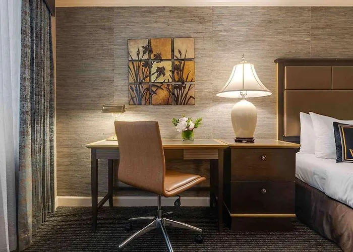 The Whitehall Hotel, Bw Premier Collection Hotel *