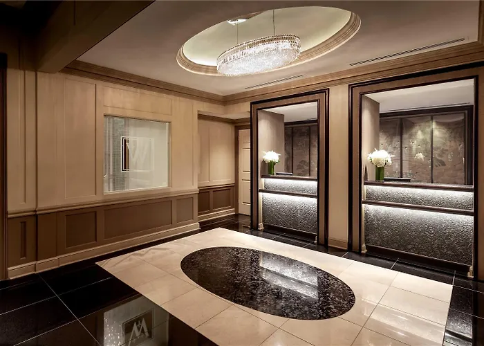 The Whitehall Hotel, Bw Premier Collection Hotel Chicago